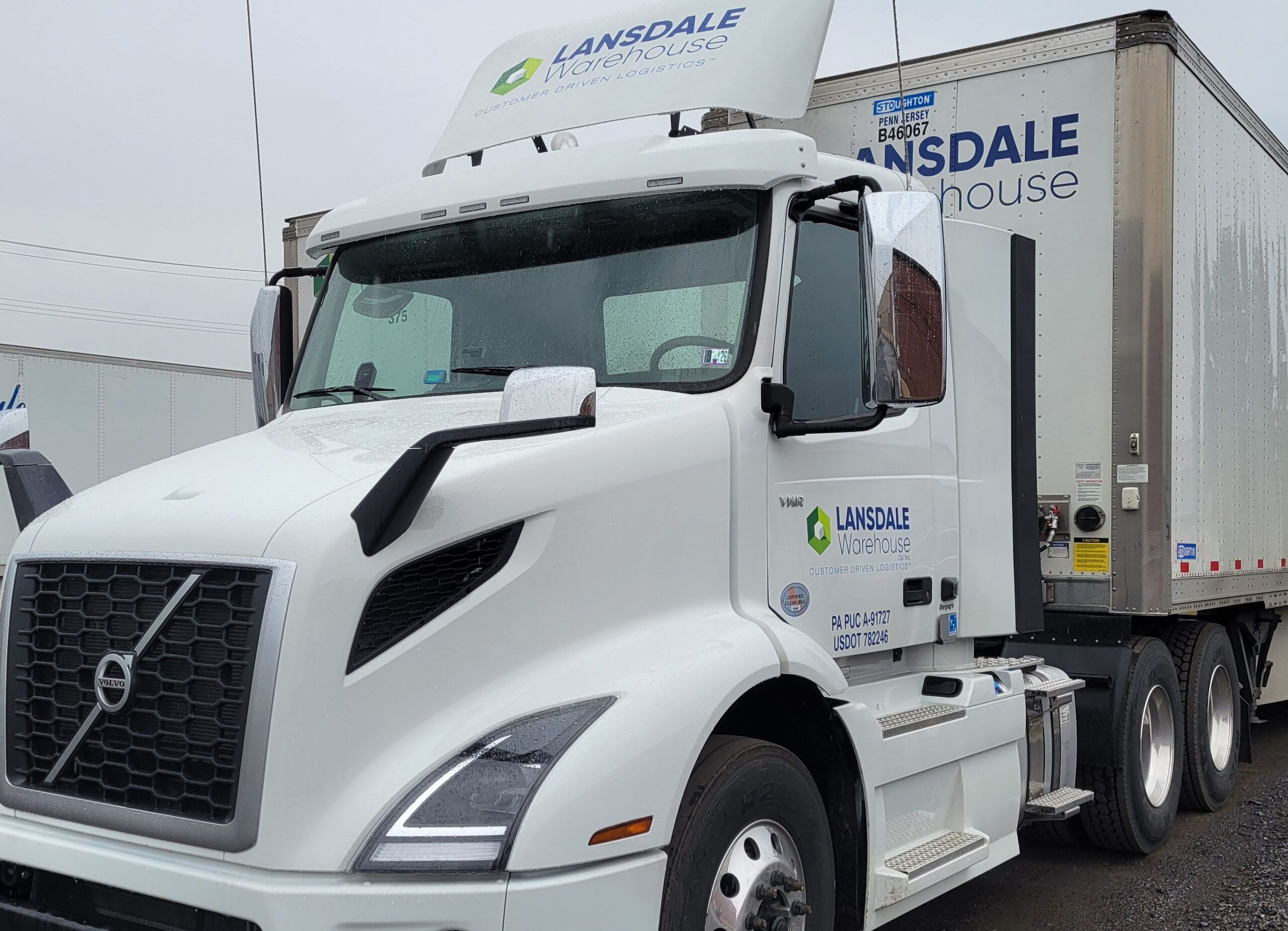 An image of a tractor and trailer combination.