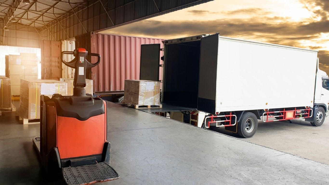 Just-in-time logistics support for industrial supply chains