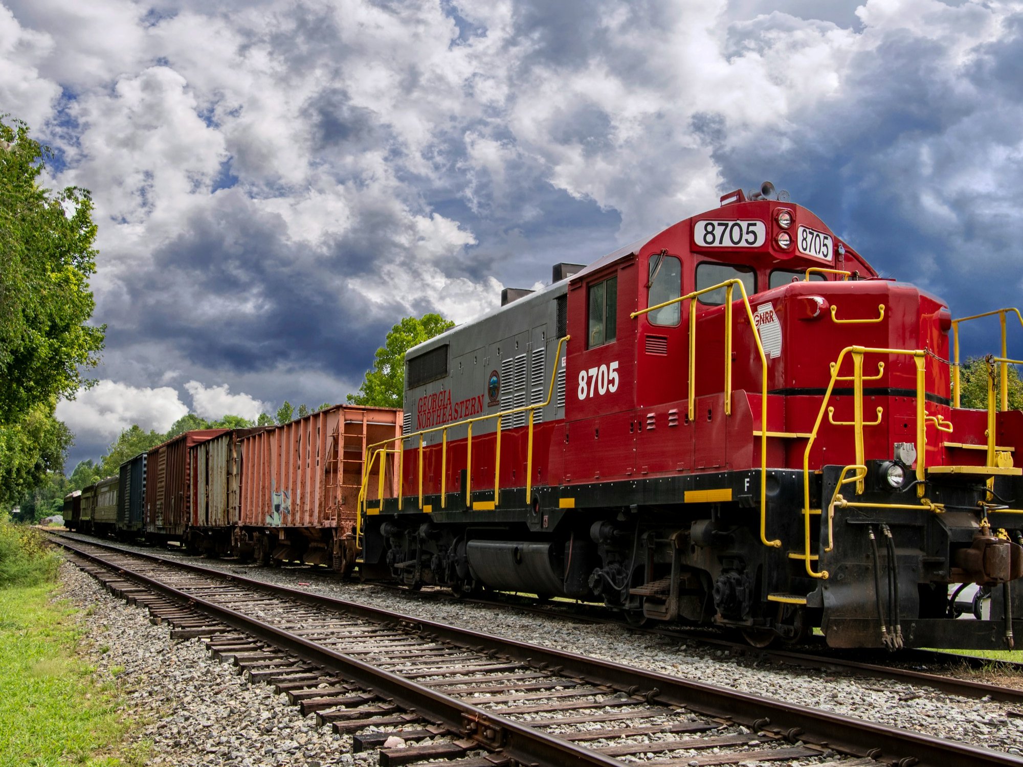 Bridging the Gap: How Daily Last-Mile Rail Service Cuts Long-Haul Costs cover